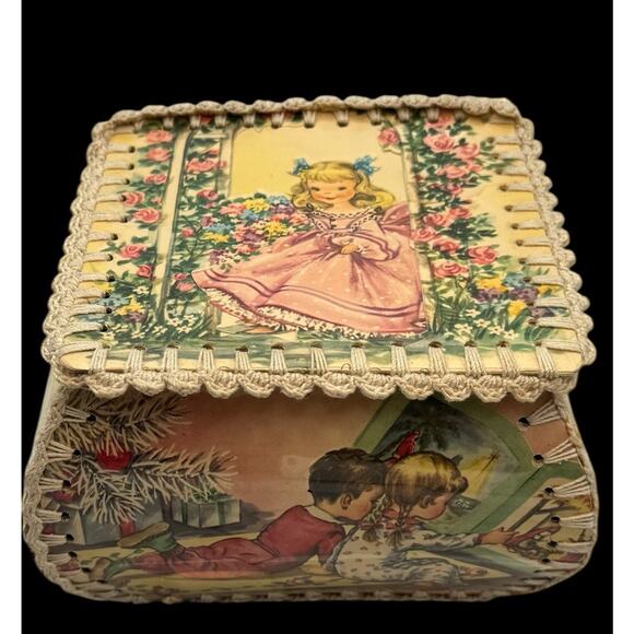 Vintage Handmade Stitched Ephemera Greeting Card Trinket Box Laminated Crochet - Picture 1 of 13